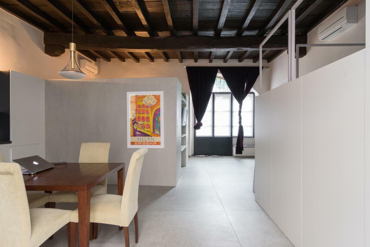 Le Scuderie Di Sant'Ambrogio Lägenhet Milano Exteriör bild